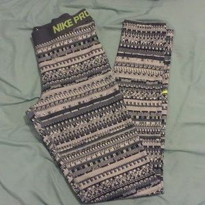Nike pro leggings